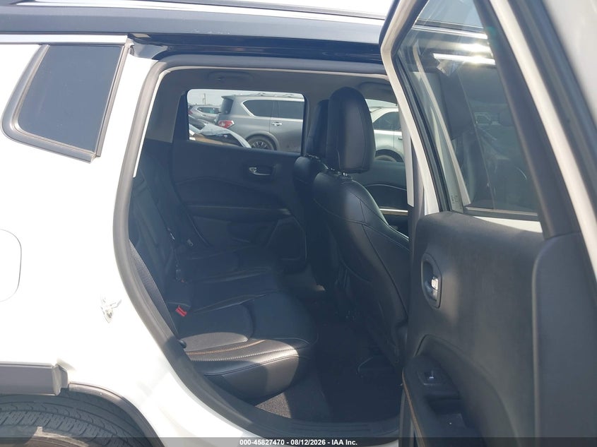 2018 Jeep Compass VIN 3C4NJDCB1JT266378 IAAI salvage auction — FRONT END, Salvage Title, sold $3,100 on 2026-08-30 (photo 8)