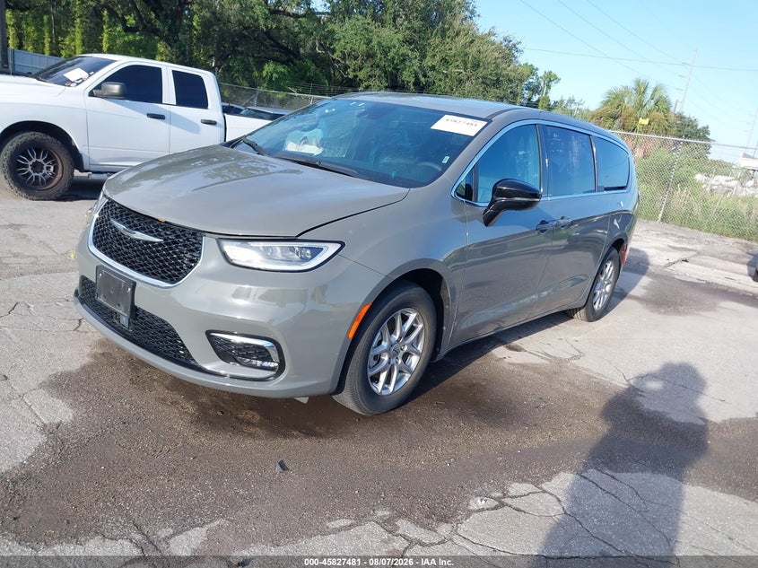 2025 Chrysler Pacifica VIN 2C4RC1BG6SR551184 IAAI salvage auction — FRONT END, Salvage Title, sold $14,450 on 2026-08-19 (photo 2)