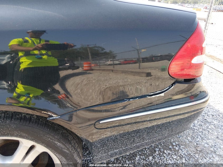 2006 Mercedes-benz E-class VIN WDBUF56J06A915994 IAAI salvage auction — NORMAL WEAR, Clear (Missouri), sold $100 on 2026-08-17 (photo 6)