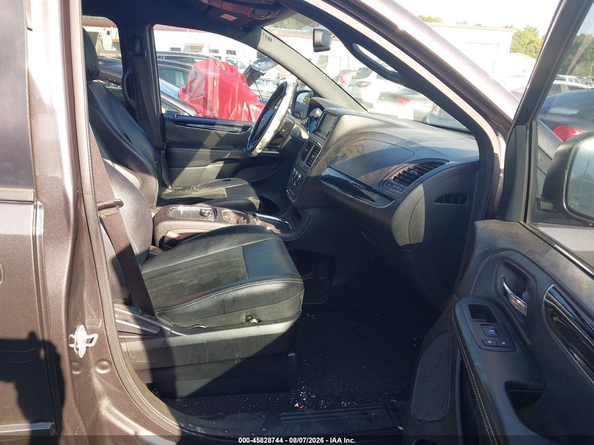 2016 Dodge Caravan VIN 2C4RDGCG4GR316546 IAAI salvage auction — NORMAL WEAR, Wait Title, sold $1,075 on 2026-09-06 (photo 5)