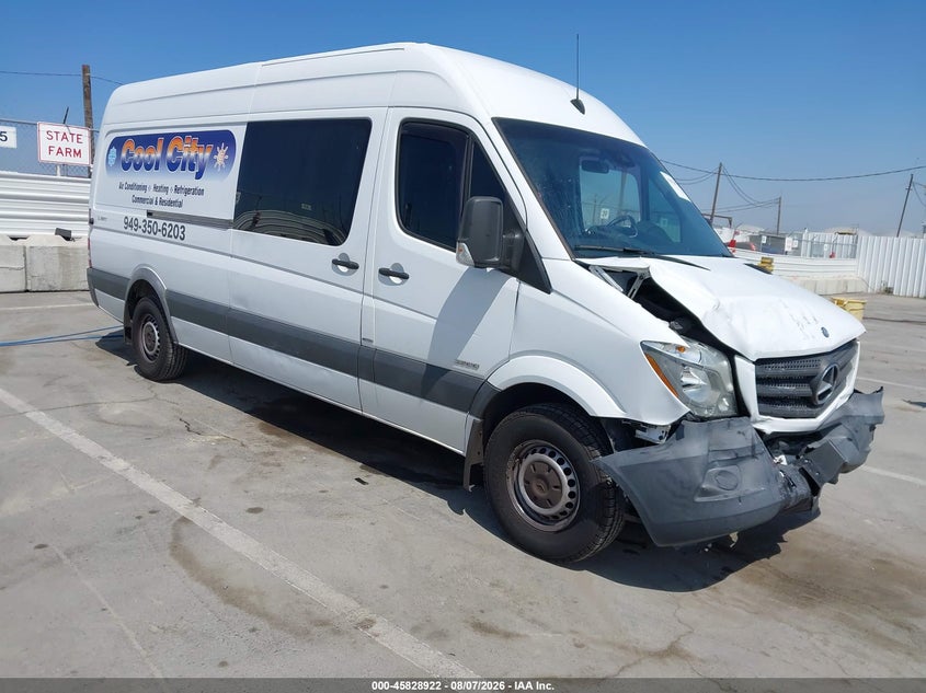 2015 Mercedes-benz Sprinter VIN WD3PE8CC6FP105995 — IAAI salvage auction photo