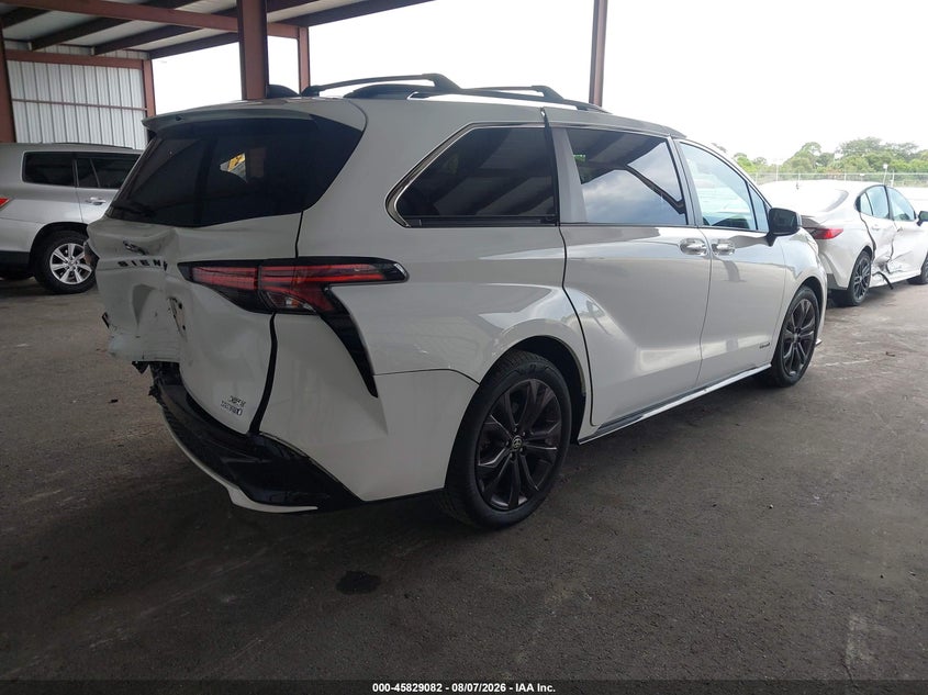 2021 Toyota Sienna VIN 5TDXRKEC4MS007765 IAAI salvage auction — REAR END, Salvage Title, sold $10,500 on 2026-08-21 (photo 4)