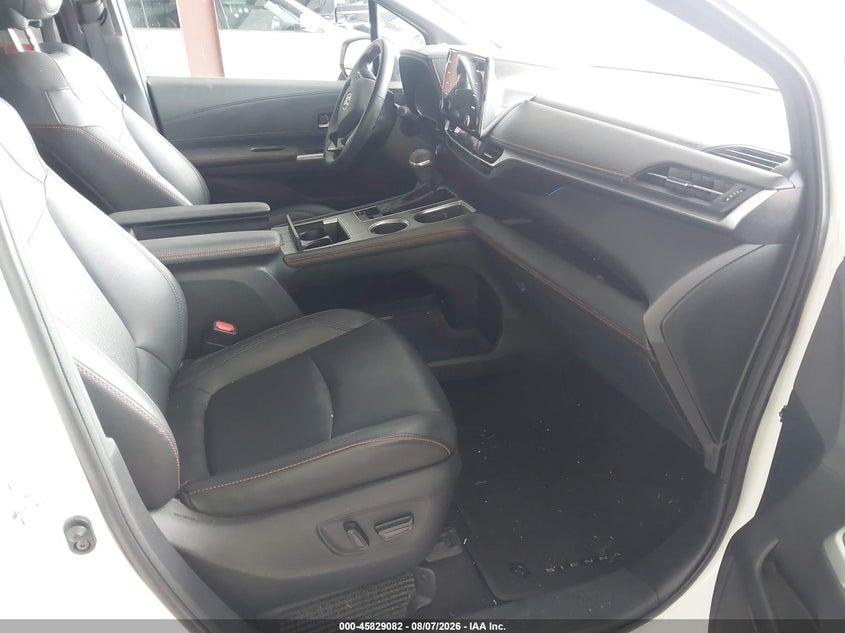 2021 Toyota Sienna VIN 5TDXRKEC4MS007765 IAAI salvage auction — REAR END, Salvage Title, sold $10,500 on 2026-08-21 (photo 5)