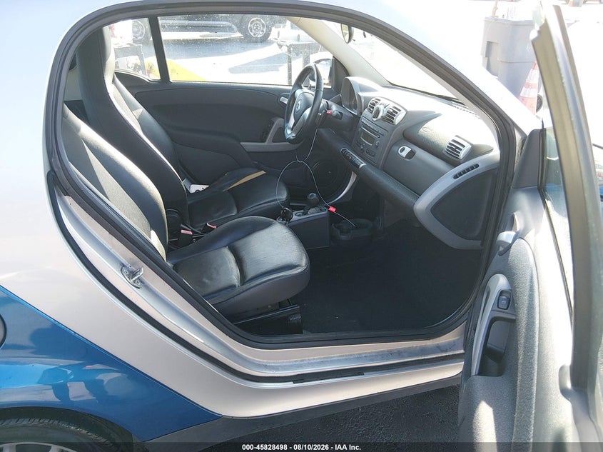 2009 Smart Fortwo VIN WMEEJ31X59K211522 IAAI salvage auction — REAR END, Salvage (California), sold $825 on 2026-08-14 (photo 5)