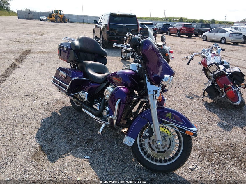 2011 Harley-davidson Flhtcu VIN 1HD1FL41XBB642917 IAAI salvage auction — RIGHT SIDE, Certificate Of Title (Nebraska), sold $1,650 on 2026-09-03 (photo 1)