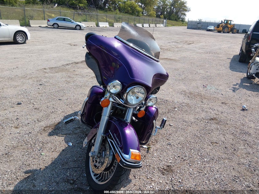 2011 Harley-davidson Flhtcu VIN 1HD1FL41XBB642917 IAAI salvage auction — RIGHT SIDE, Certificate Of Title (Nebraska), sold $1,650 on 2026-09-03 (photo 5)