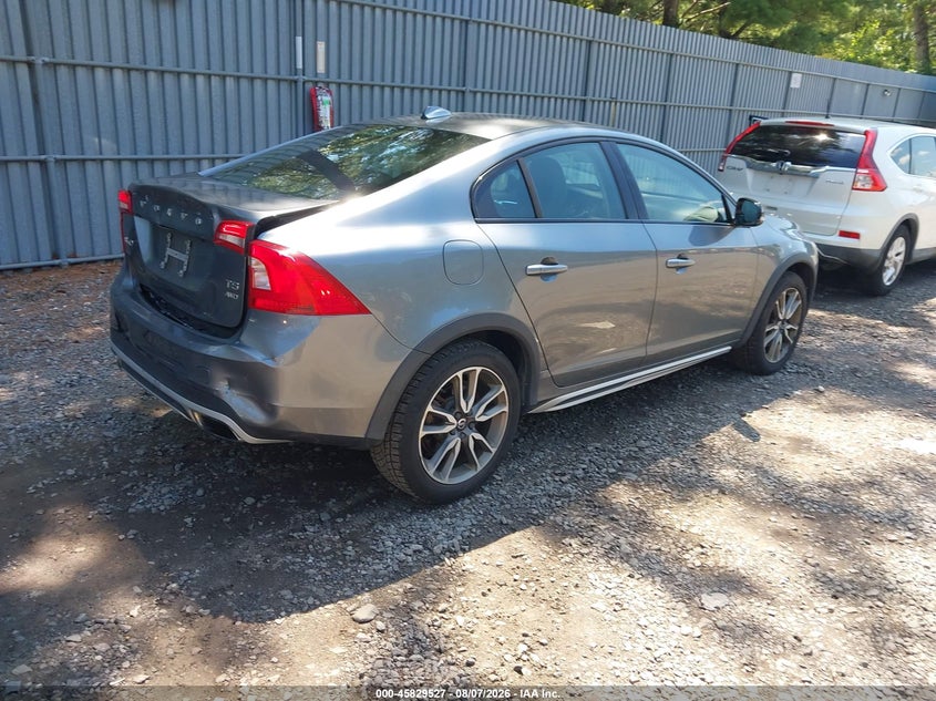 2017 Volvo S60 cross country VIN YV440MUM4H2004765 IAAI salvage auction — NORMAL WEAR, Salvage Title, sold $975 on 2026-08-19 (photo 4)