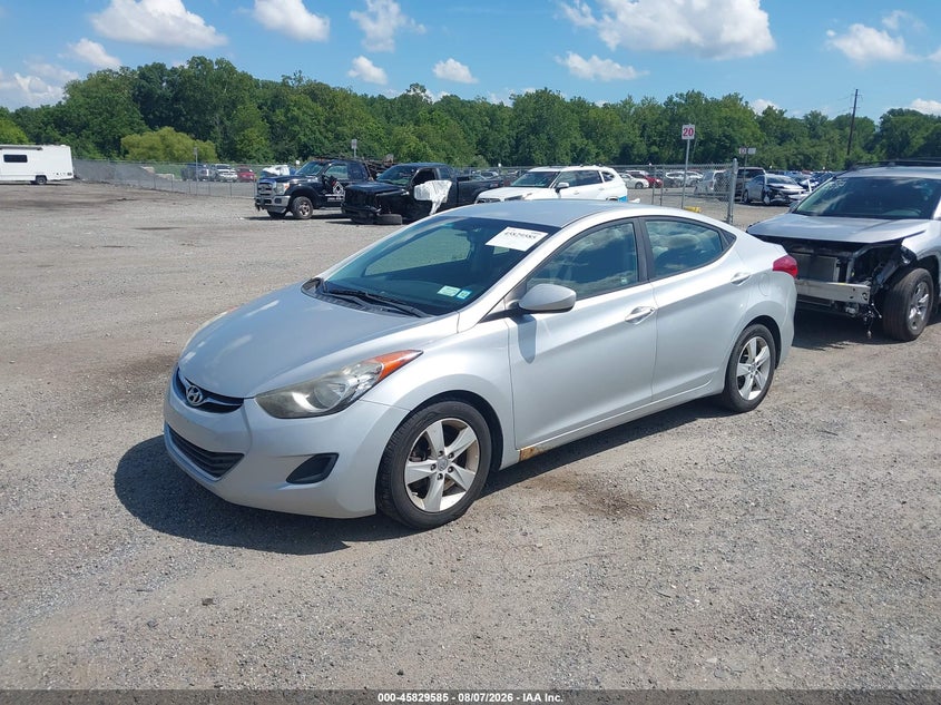 2013 Hyundai Elantra VIN 5NPDH4AE3DH314004 IAAI salvage auction — NORMAL WEAR, Wait Title, sold $875 on 2026-08-23 (photo 2)