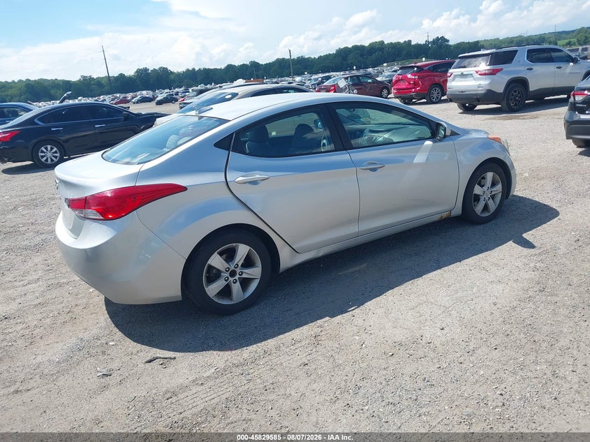 2013 Hyundai Elantra VIN 5NPDH4AE3DH314004 IAAI salvage auction — NORMAL WEAR, Wait Title, sold $875 on 2026-08-23 (photo 4)