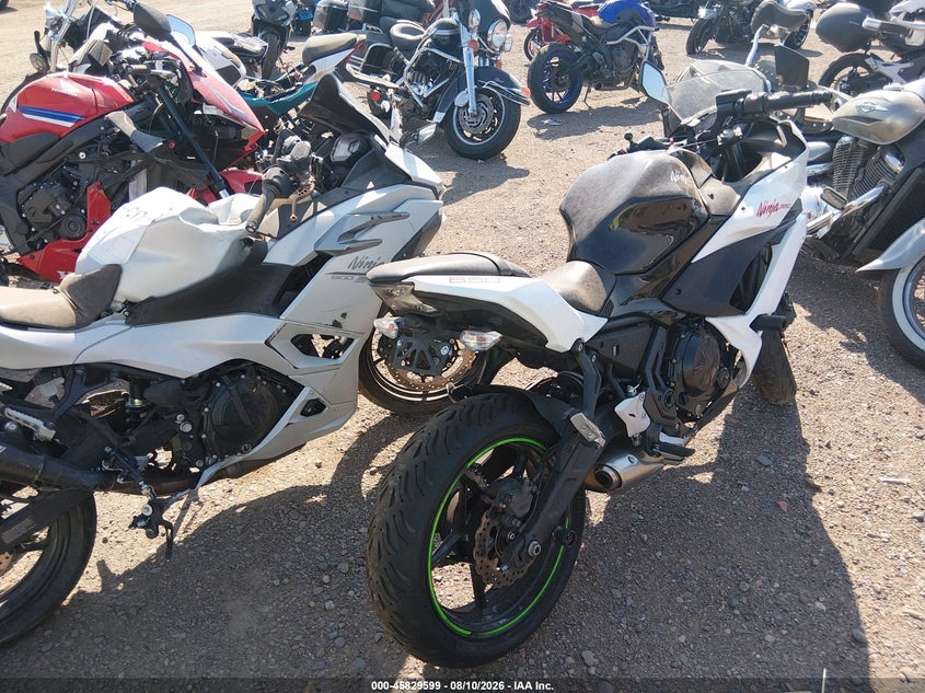 2019 Kawasaki Ninja VIN JKAEXEK13KDA33443 IAAI salvage auction — FRONT END, Clear-Dealer Only (Arizona), sold $1,675 on 2026-09-04 (photo 4)