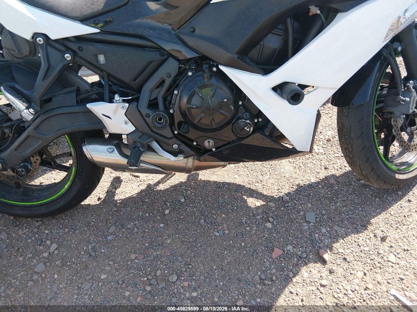 2019 Kawasaki Ninja VIN JKAEXEK13KDA33443 IAAI salvage auction — FRONT END, Clear-Dealer Only (Arizona), sold $1,675 on 2026-09-04 (photo 8)