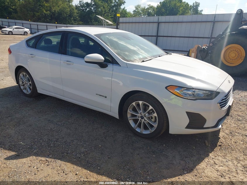 2019 Ford Fusion VIN 3FA6P0LU3KR274385 — IAAI salvage auction photo