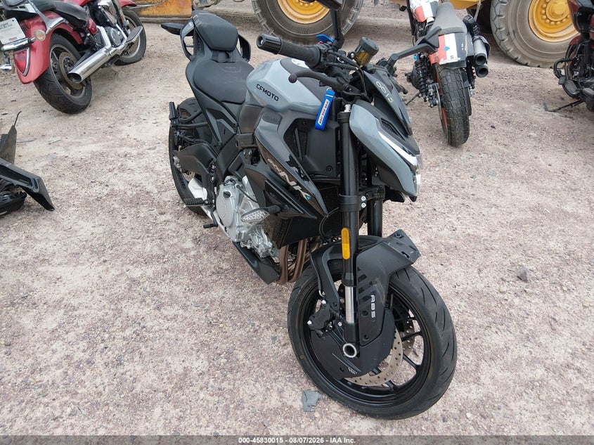 2026 Cf moto 675snk VIN LCEPEVLR3T6000891 IAAI salvage auction — FRONT END, Clear Claim Paid (Wisconsin), sold $1,400 on 2026-09-23 (photo 1)