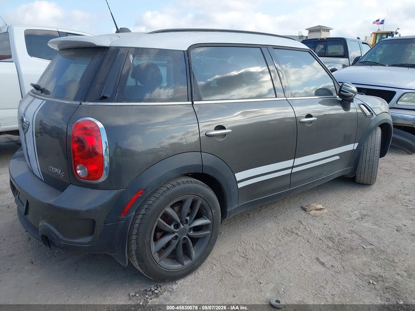 2011 Mini Cooper VIN WMWZC3C58BWH97749 IAAI salvage auction — NORMAL WEAR, Original (Texas), sold $1,100 on 2026-08-19 (photo 4)