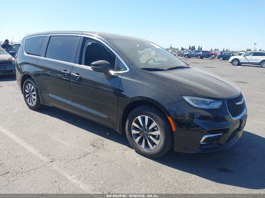 2022 Chrysler Pacifica VIN 2C4RC1L73NR207511 — IAAI salvage auction photo