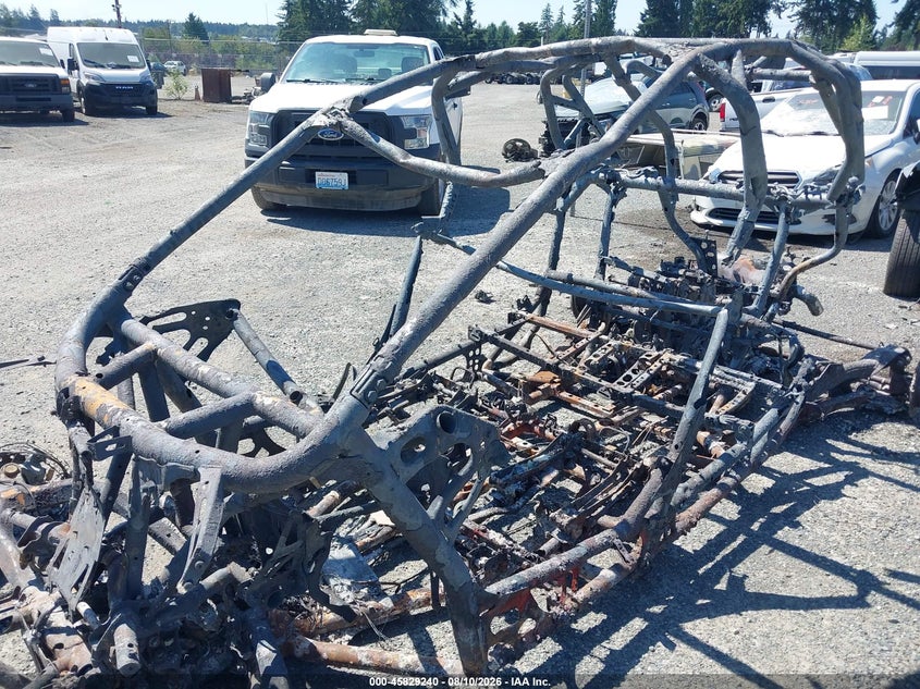 2023 Polaris Rzr VIN 3NSG4C92XPG322593 IAAI salvage auction — TOTAL BURN, Wait Title, sold $25 on 2026-09-02 (photo 2)