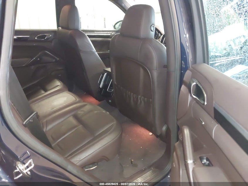 2012 Porsche Cayenne VIN WP1AB2A24CLA45311 IAAI salvage auction — FRONT END, Salvage Title, sold $25 on 2026-08-21 (photo 8)