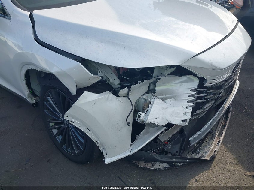 2026 Lexus Rx VIN 2T2BBMCA2TC111119 IAAI salvage auction — RIGHT SIDE, Salvage Certificate (California), sold $25,700 on 2026-09-09 (photo 6)
