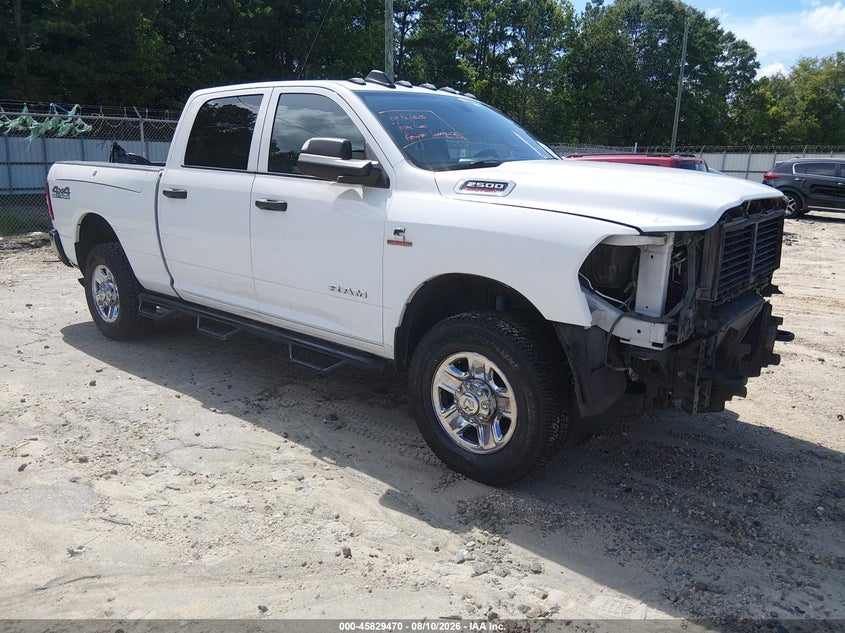 2021 Ram 2500 VIN 3C6UR5CLXMG583079 IAAI salvage auction — FRONT END, Salvage Title, sold $8,200 on 2026-10-09 (photo 1)