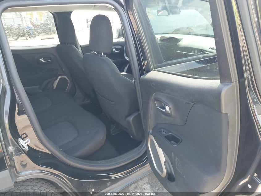 2015 Jeep Renegade VIN ZACCJABH9FPB90015 IAAI salvage auction — NORMAL WEAR, Salvage Title, sold $650 on 2026-08-18 (photo 8)