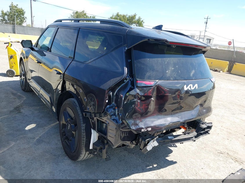 2026 Kia Ev9 VIN 5XYAEFS54TG016900 IAAI salvage auction — REAR END, Wait Title, sold $28,650 on 2026-09-24 (photo 3)
