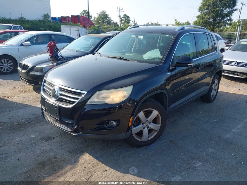 2010 Volkswagen Tiguan VIN WVGBV7AX8AW524988 IAAI salvage auction — NORMAL WEAR, Clear-Dealer Only (North Carolina), sold $250 on 2026-08-17 (photo 2)