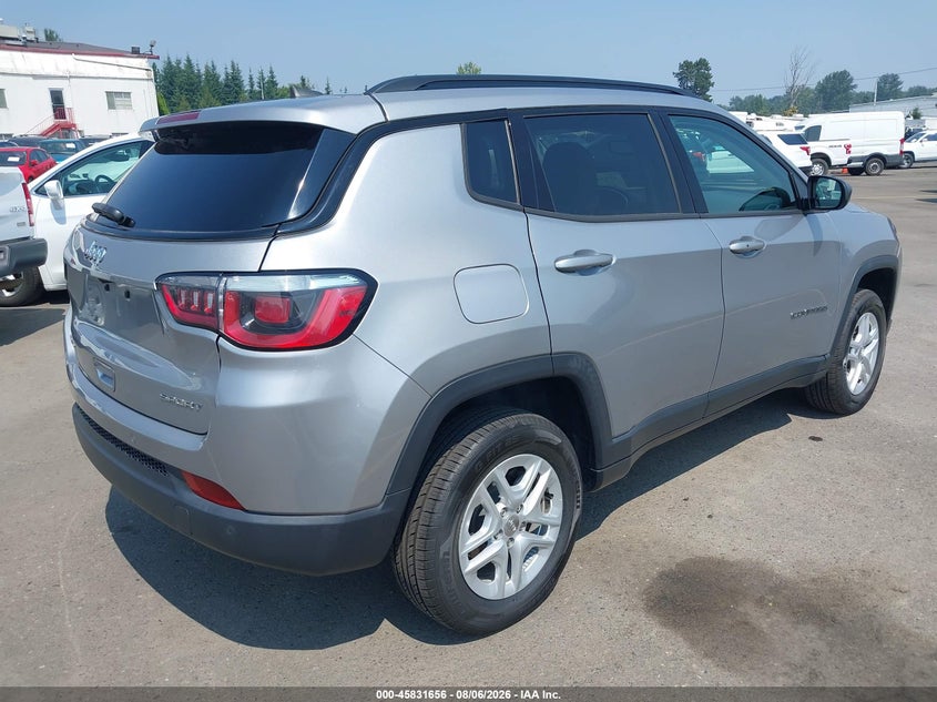 2018 Jeep Compass VIN 3C4NJDAB6JT392299 IAAI salvage auction — NORMAL WEAR, SF97 (Oregon), sold $11,350 on 2026-08-26 (photo 4)