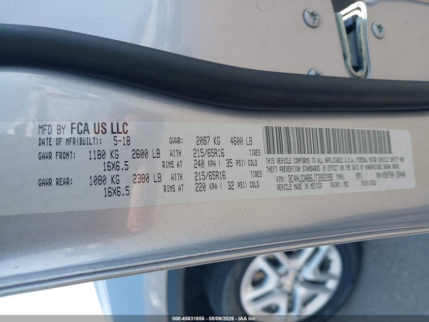 2018 Jeep Compass VIN 3C4NJDAB6JT392299 IAAI salvage auction — NORMAL WEAR, SF97 (Oregon), sold $11,350 on 2026-08-26 (photo 9)