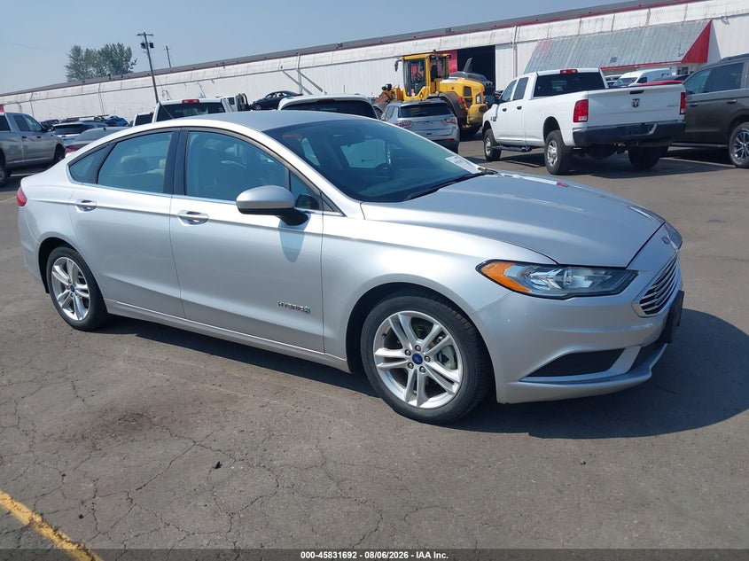 2018 Ford Fusion VIN 3FA6P0UU3JR141882 — IAAI salvage auction photo
