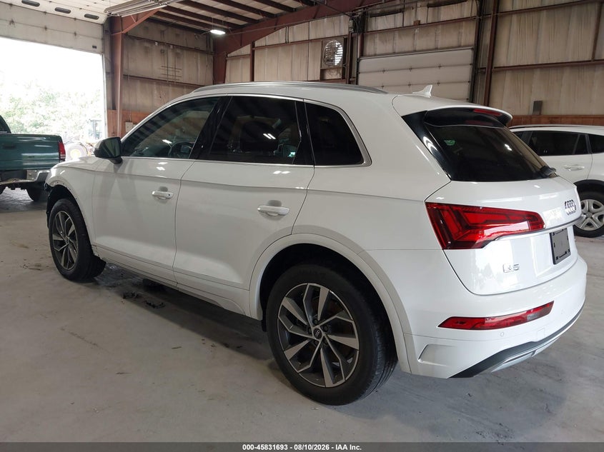 2021 Audi Q5 VIN WA1BAAFY3M2065096 IAAI salvage auction — FRONT END, Salvage Title, sold $12,800 on 2026-09-05 (photo 3)