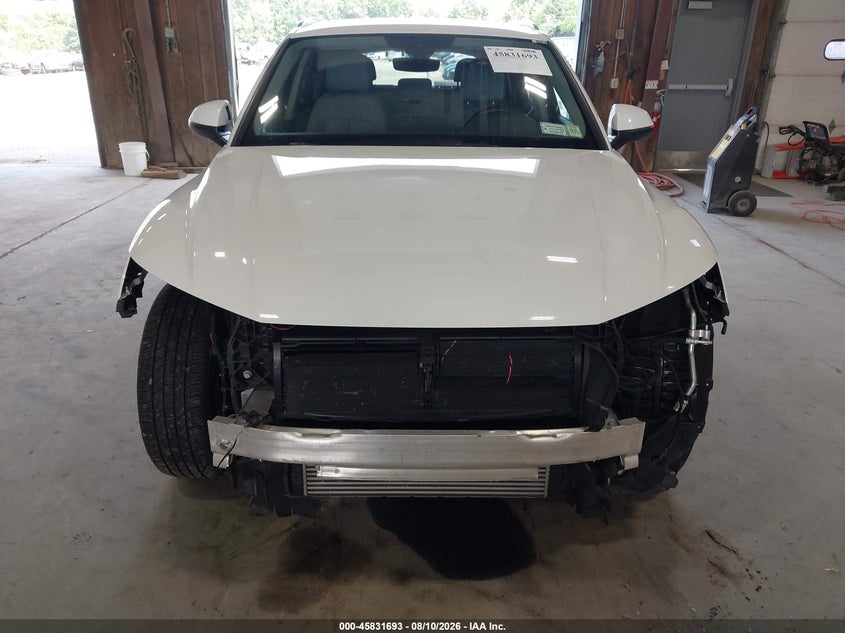 2021 Audi Q5 VIN WA1BAAFY3M2065096 IAAI salvage auction — FRONT END, Salvage Title, sold $12,800 on 2026-09-05 (photo 6)