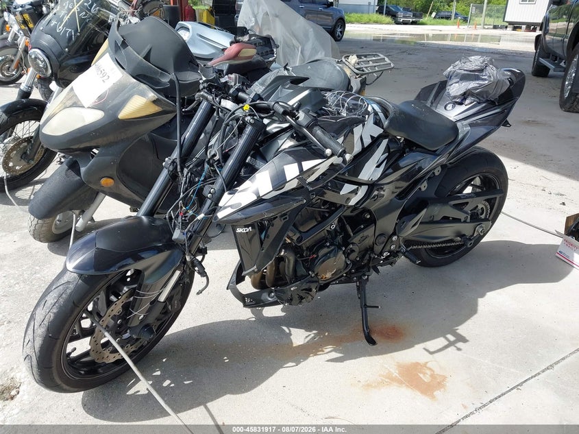 2020 Suzuki Gsx-s VIN JS1C533B5L7100498 IAAI salvage auction — ALL OVER, Wait Title, sold $875 on 2026-09-08 (photo 2)