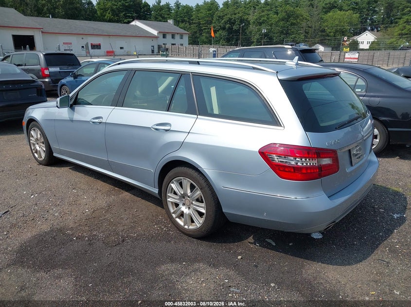 2013 Mercedes-benz E-klasse VIN WDDHH8JBXDA728151 IAAI salvage auction — NORMAL WEAR, Clear (Massachusetts), sold $6,550 on 2026-08-14 (photo 3)