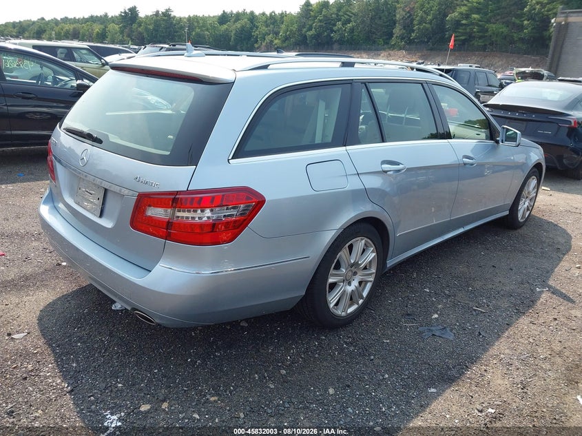 2013 Mercedes-benz E-klasse VIN WDDHH8JBXDA728151 IAAI salvage auction — NORMAL WEAR, Clear (Massachusetts), sold $6,550 on 2026-08-14 (photo 4)