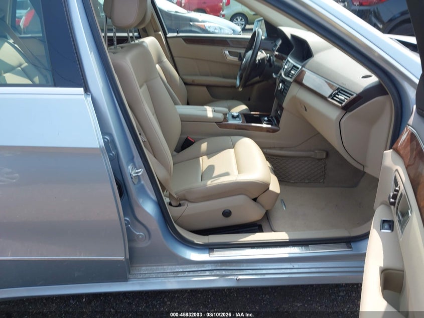 2013 Mercedes-benz E-klasse VIN WDDHH8JBXDA728151 IAAI salvage auction — NORMAL WEAR, Clear (Massachusetts), sold $6,550 on 2026-08-14 (photo 5)