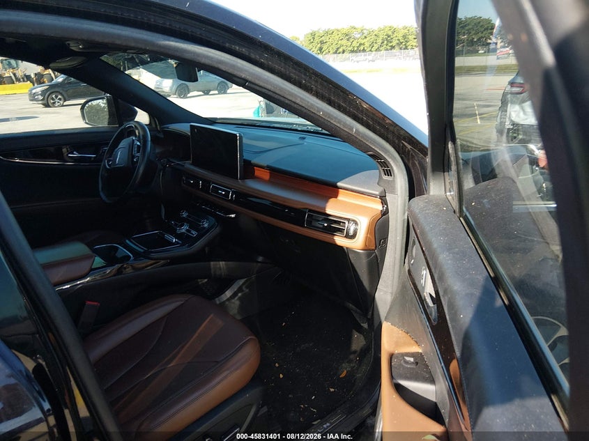 2022 Lincoln Nautilus VIN 2LMPJ6K95NBL08068 IAAI salvage auction — SIDE, Wait Title, sold $10,825 on 2026-09-03 (photo 5)