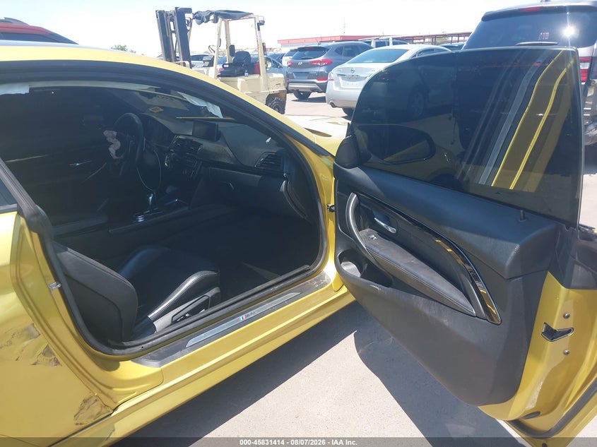 2015 BMW M4 VIN WBS3R9C50FK329401 IAAI salvage auction — SIDE, Salvage (Arizona), sold $9,300 on 2026-09-05 (photo 5)