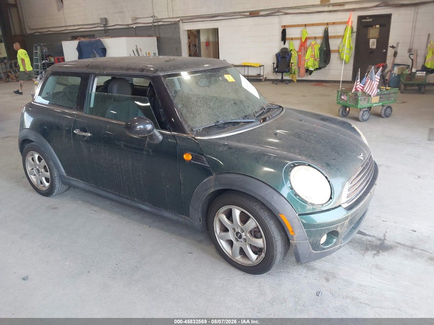2010 Mini Cooper VIN WMWMF3C50ATZ22080 IAAI salvage auction — NORMAL WEAR, Clear (New York), sold $400 on 2026-08-12 (photo 1)