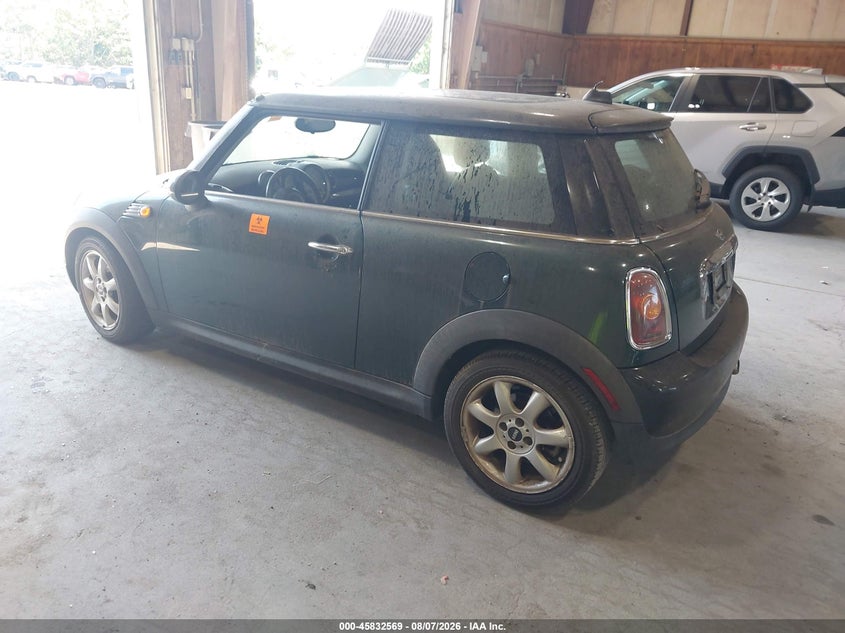 2010 Mini Cooper VIN WMWMF3C50ATZ22080 IAAI salvage auction — NORMAL WEAR, Clear (New York), sold $400 on 2026-08-12 (photo 3)
