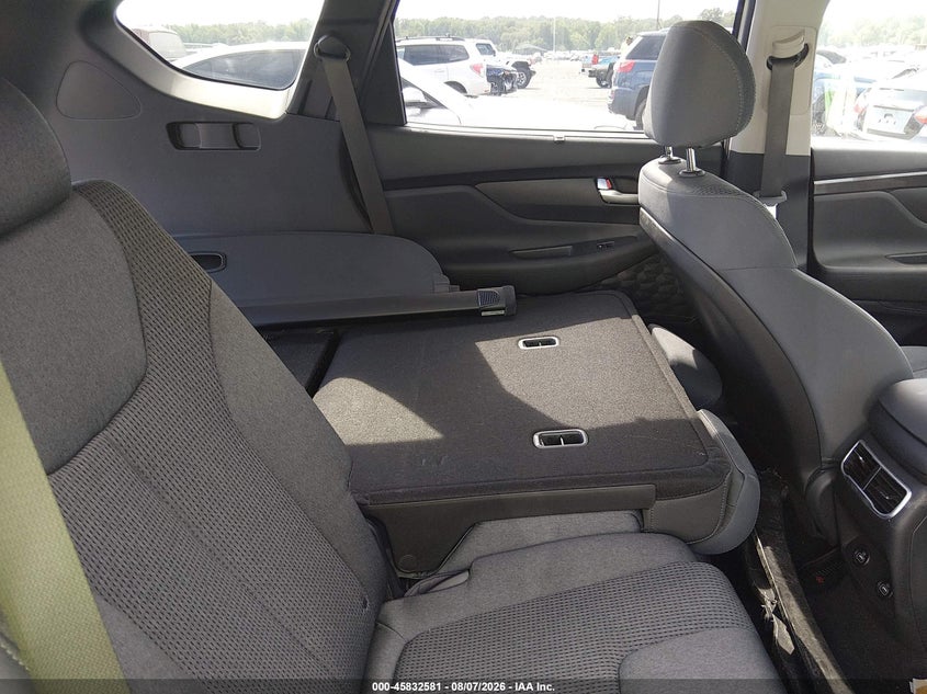 2022 Hyundai Santa fe VIN 5NMS64AJ9NH404654 IAAI salvage auction — REAR END, Salvage Title, sold $9,700 on 2026-08-24 (photo 8)