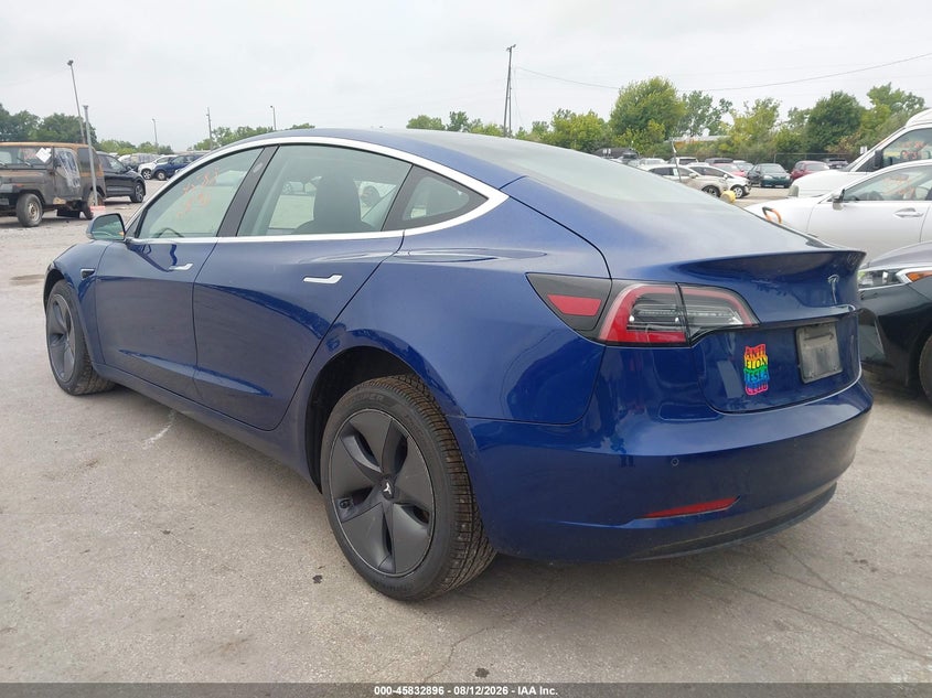 2020 Tesla Model 3 VIN 5YJ3E1EAXLF736892 IAAI salvage auction — RIGHT FRONT, Wait Title, sold $6,375 on 2026-10-03 (photo 3)
