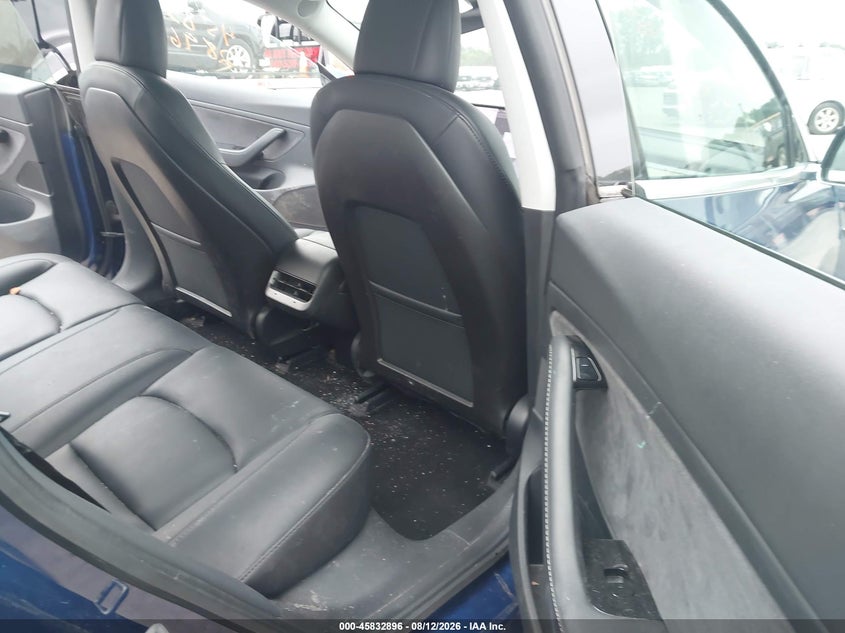 2020 Tesla Model 3 VIN 5YJ3E1EAXLF736892 IAAI salvage auction — RIGHT FRONT, Wait Title, sold $6,375 on 2026-10-03 (photo 8)