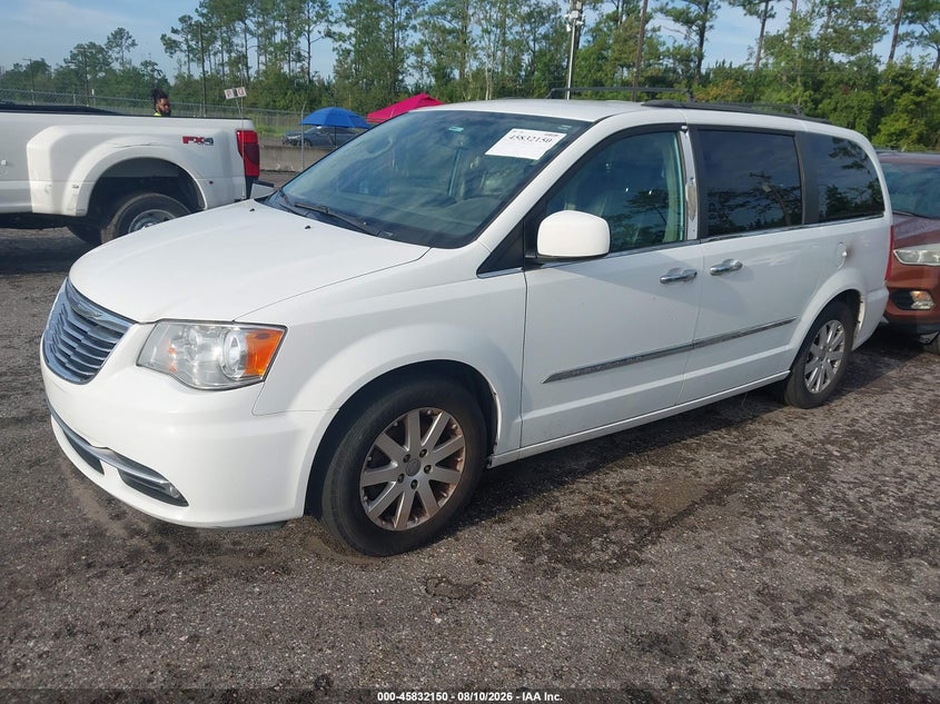 2016 Chrysler Town & country VIN 2C4RC1BG5GR128717 IAAI salvage auction — NORMAL WEAR, Clear (Florida), sold $900 on 2026-09-05 (photo 2)