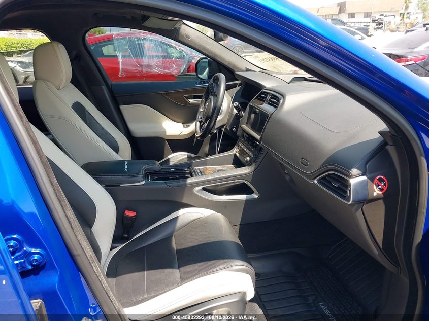 2018 Jaguar F-pace VIN SADCM2FV1JA284660 IAAI salvage auction — REAR END, Wait Title, sold $7,200 on 2026-09-08 (photo 5)