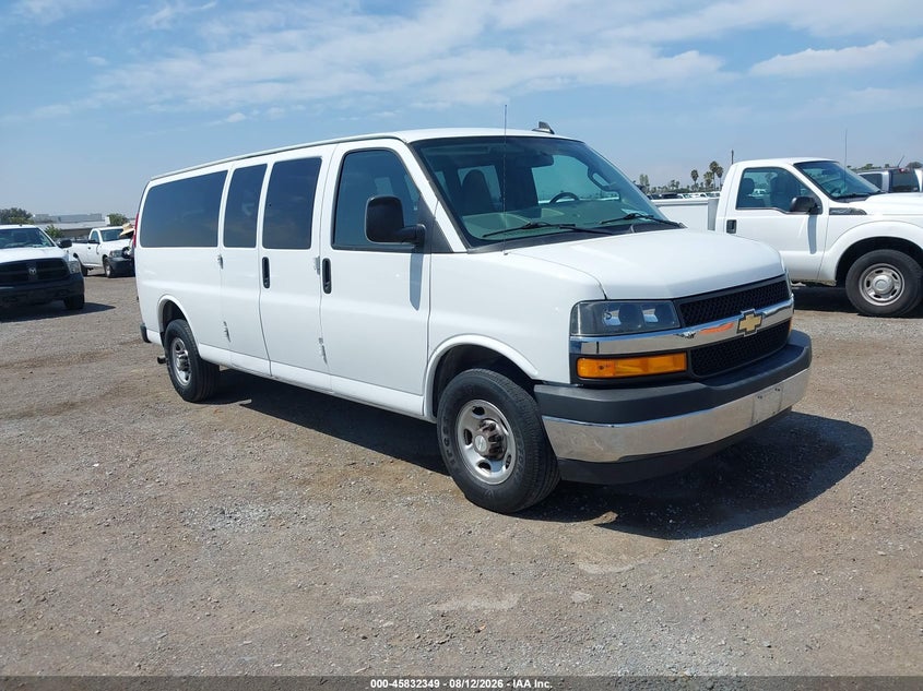2018 Chevrolet Express 3500 VIN 1GAZGPFG3J1301222 — IAAI salvage auction photo