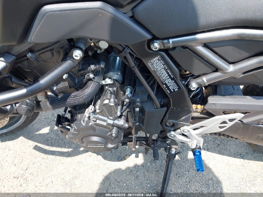 2024 Suzuki Gsx VIN JS1EM11B5R7100318 IAAI salvage auction — ALL OVER, Salvage - Greater Than 75% (Maryland), sold $1,800 on 2026-09-06 (photo 9)