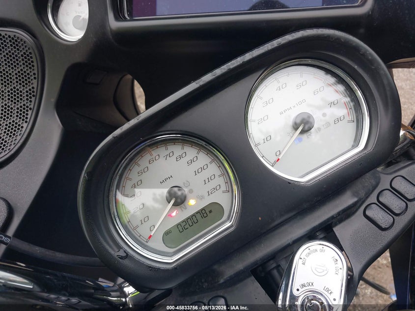 2019 Harley-davidson Road glide VIN 1HD1KHC16KB633531 IAAI salvage auction — SIDE, Salvage Title, sold $25 on 2026-10-09 (photo 7)