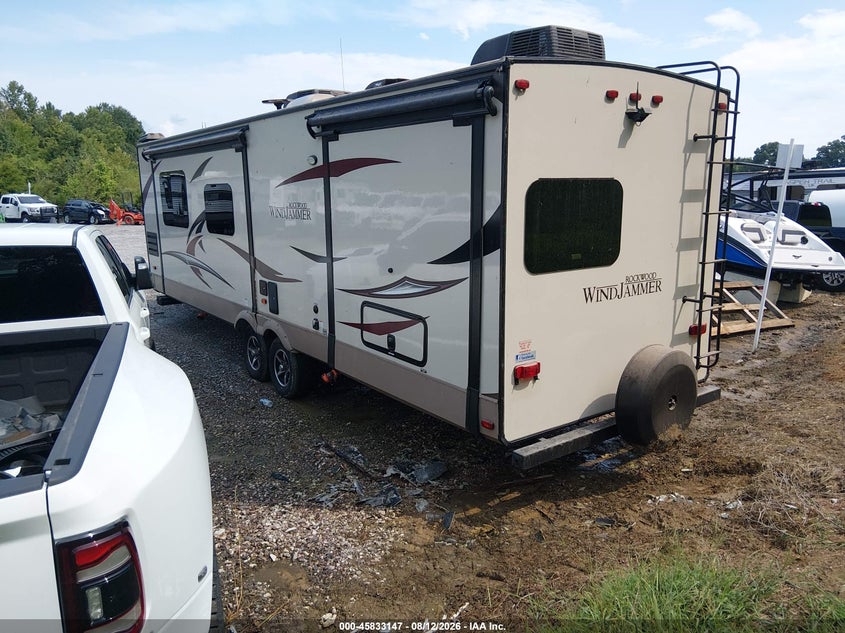 2018 Rockwood Windjammer VIN 4X4TRLF27J1879760 IAAI salvage auction — NORMAL WEAR, Clear (Tennessee), sold $7,950 on 2026-08-20 (photo 3)