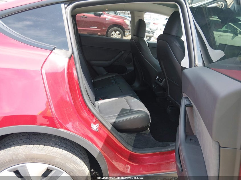 2024 Tesla Model y VIN 7SAYGDEE3RF025759 IAAI salvage auction — FRONT END, Salvage (Arkansas), sold $14,200 on 2026-08-29 (photo 8)
