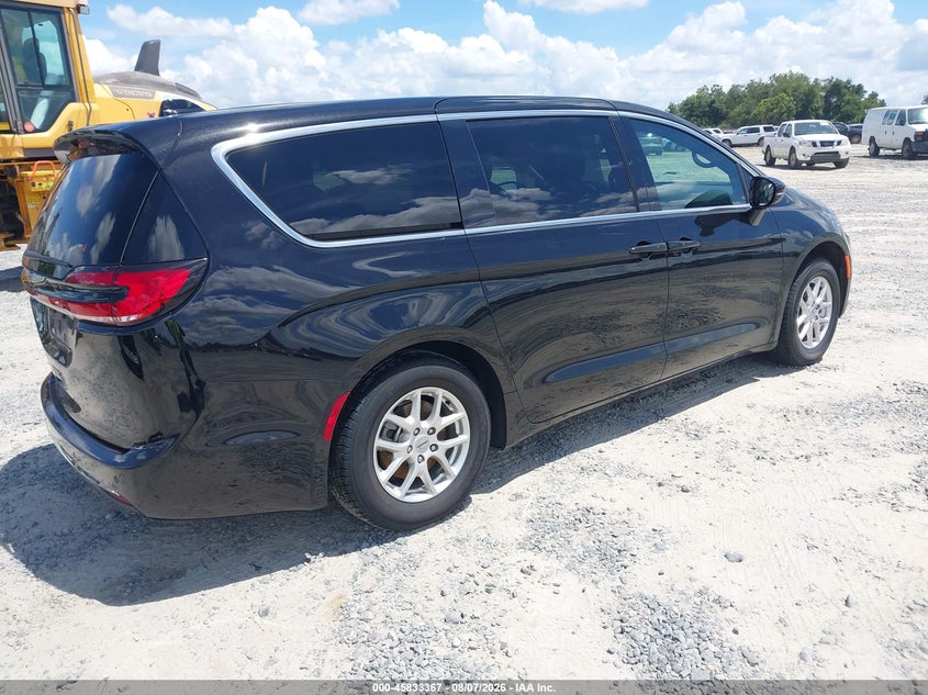 2025 Chrysler Pacifica VIN 2C4RC1BG2SR569715 IAAI salvage auction — LEFT SIDE, Enterprise Vehicles Clear Only (Florida), sold $13,225 on 2026-08-19 (photo 4)